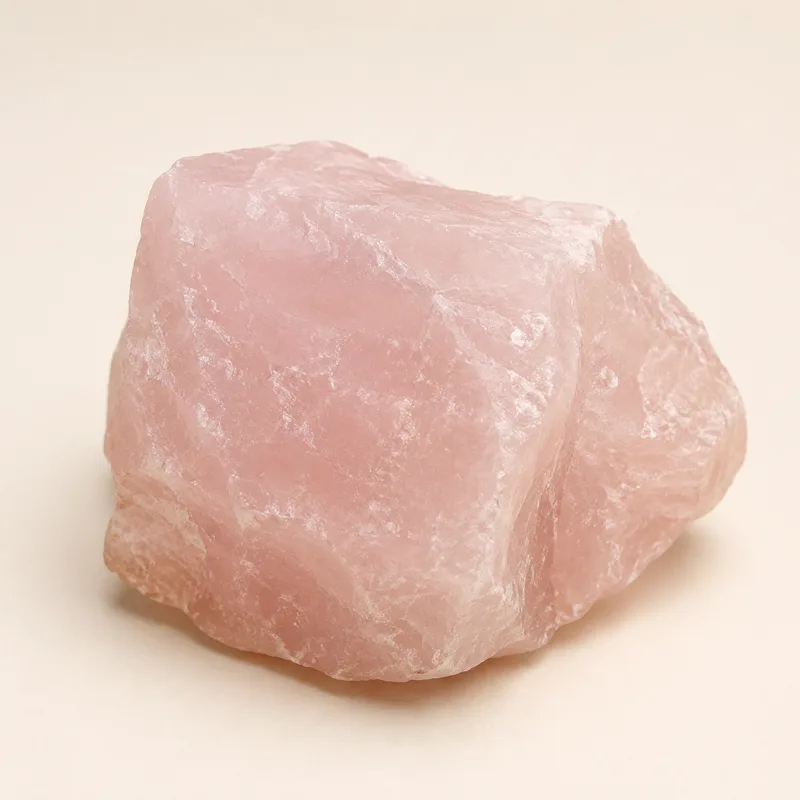 Pembe Kuvars ham taş görünümü